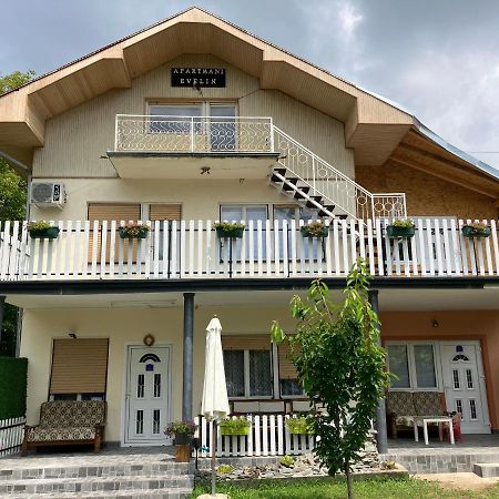 Apartamani Evelin Veliko Gradiste Bagian luar foto