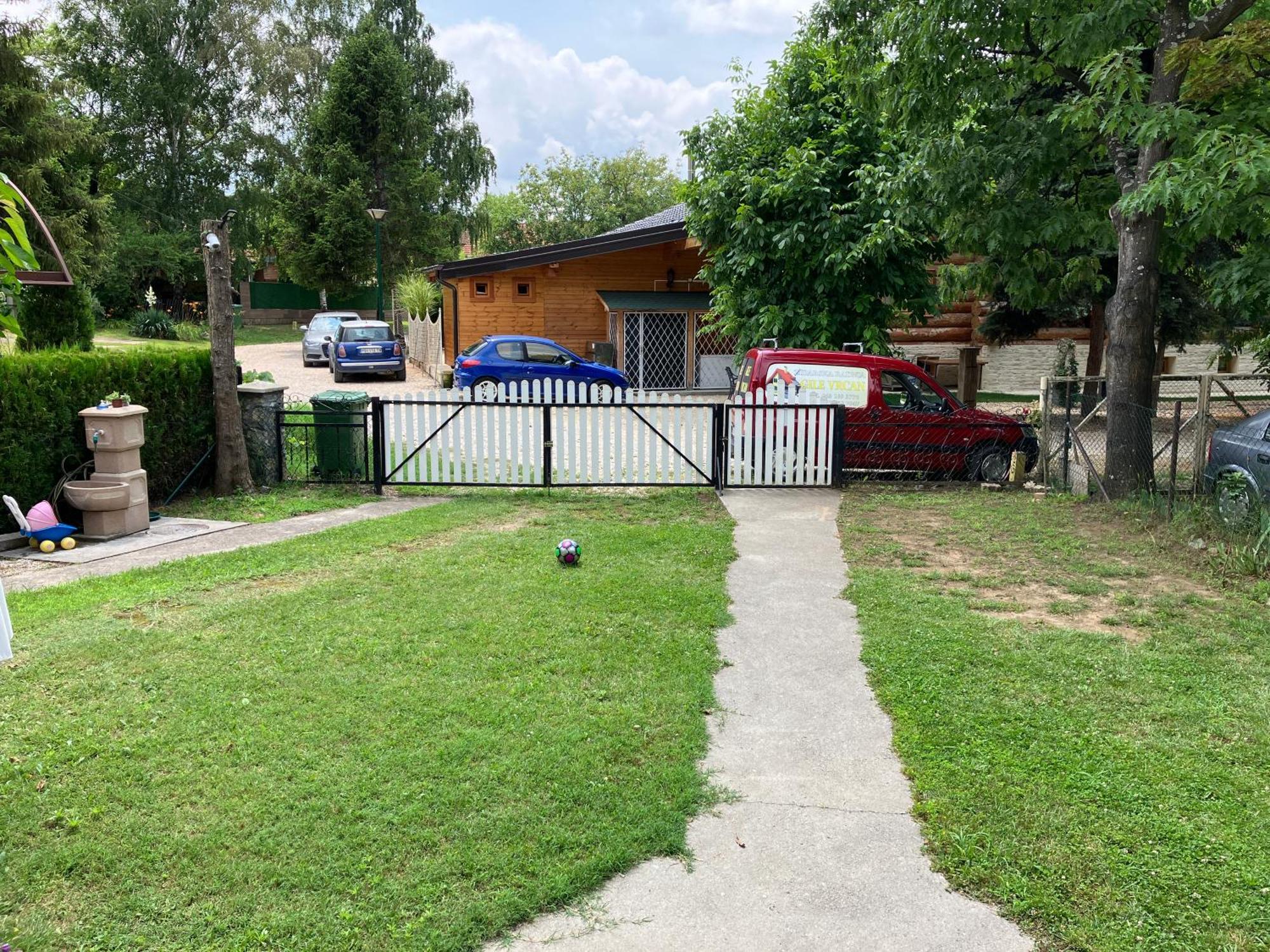 Apartamani Evelin Veliko Gradiste Bagian luar foto